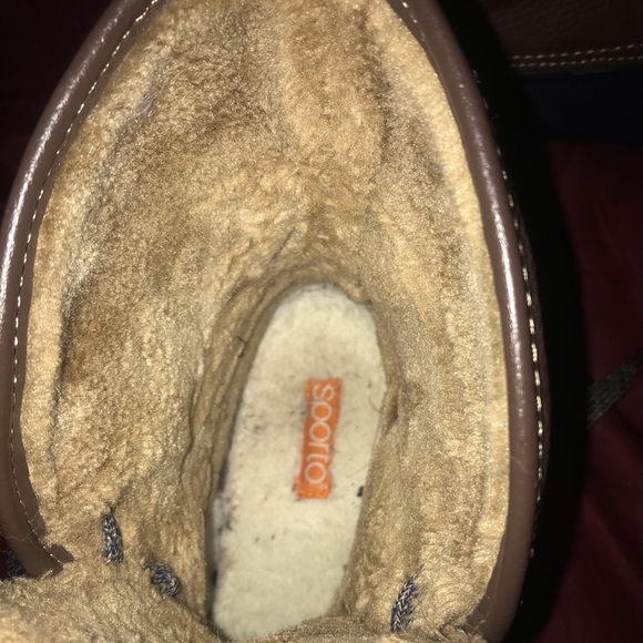 navy/brown duck boots. size 9 - Picture 3 of 4